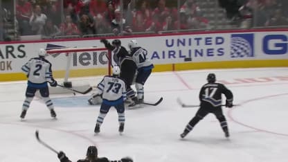 WPG@WSH: Ovechkin scores goal against Connor Hellebuyck